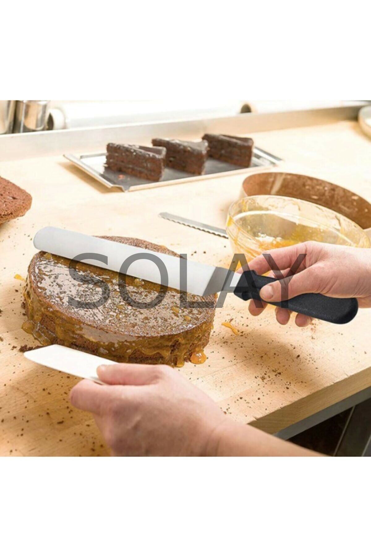 Eğik Pasta Sıvama Spatulası Metal 33 Cm