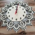 Ahşap duvar saati